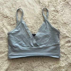 brandy melville shirt! 💙